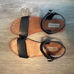 Steve Madden sandals!!